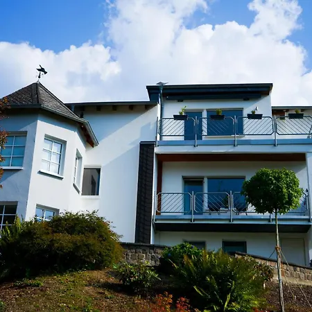 Landliebe Nummer 10 *